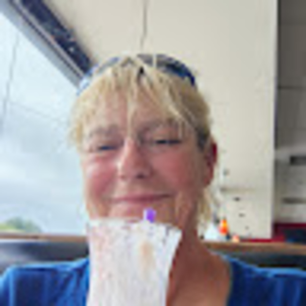 Meet your Posher, Kimberly